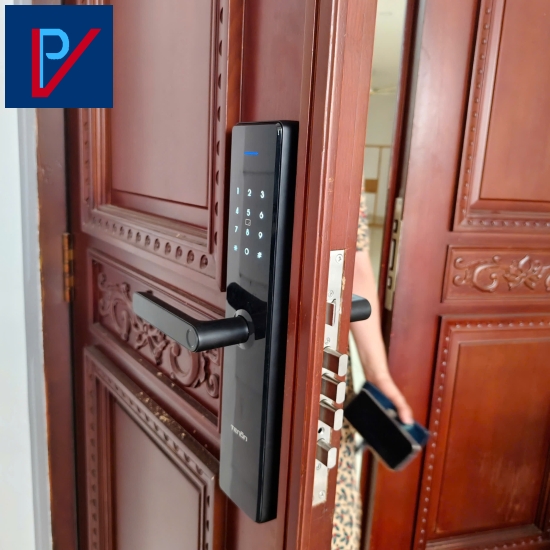 TENON T15 – THIẾT KẾ MỎNG NHẸ, MỞ KHÓA MỘT CHẠM